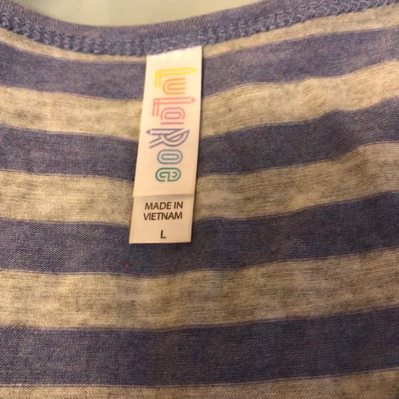 Lularoe classic T - Picture 2 of 2